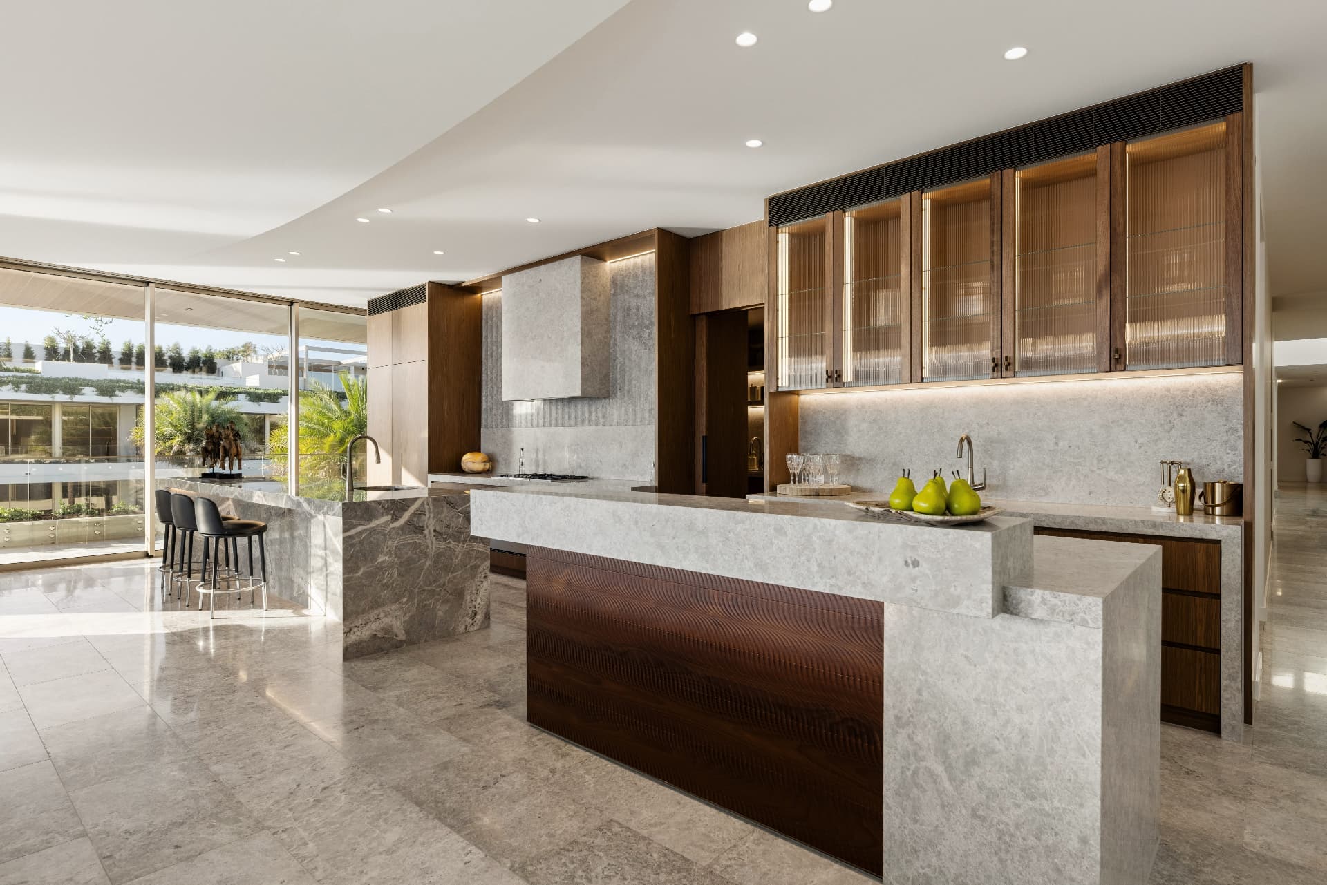 Kitchen & bar